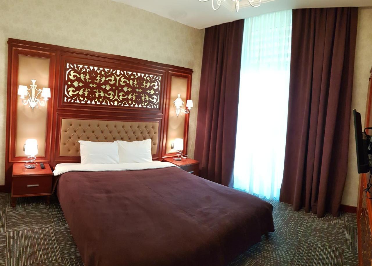 Azpetrol Hotel กูซาร์ ภายนอก รูปภาพ